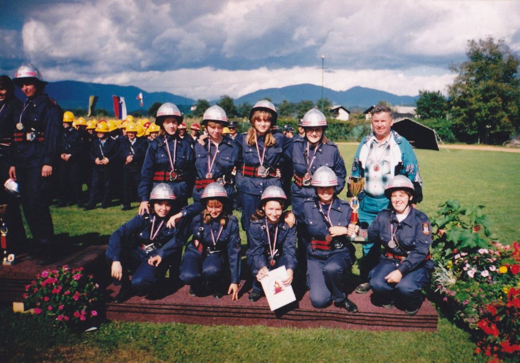 Podboršek Tadeja, Urbanc Darja, Podboršek Irena, Repanšek Polona, Udovč Janez, Repanšek Saša, Lož Petra, Vrhovnik Katja, Podboršek Tina in Lož Sonja
